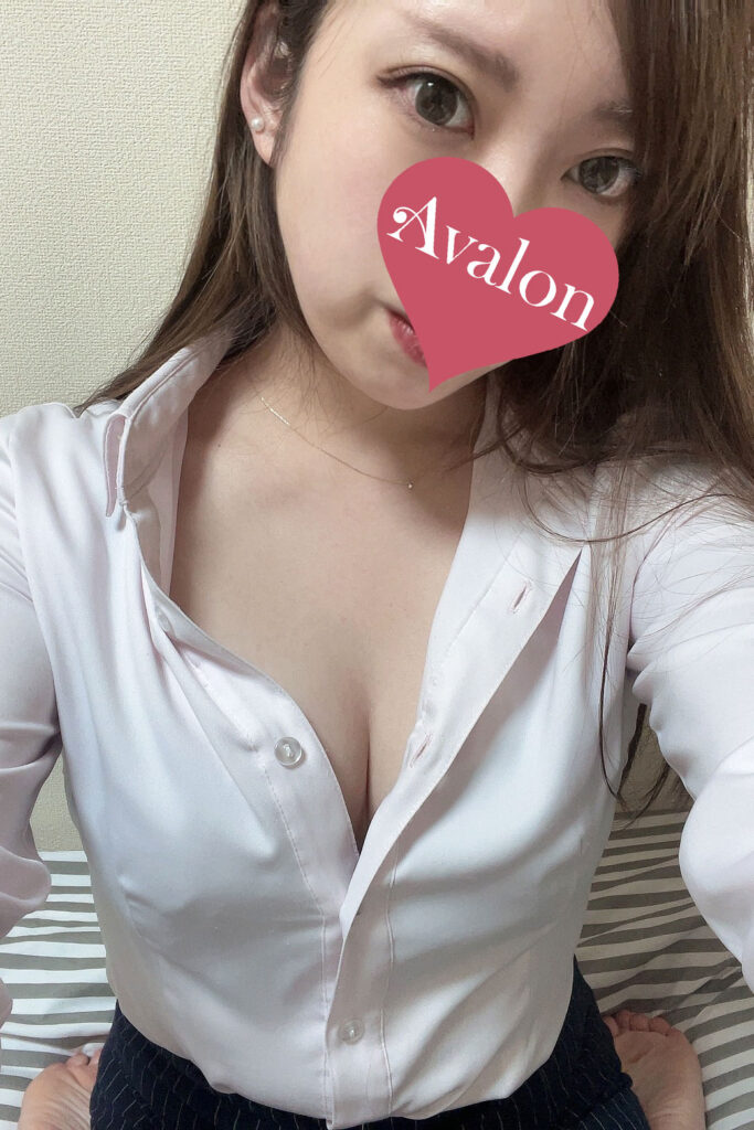 Avalon (アバロン) まきの