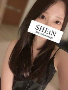 SHEiN (シーン) かのん