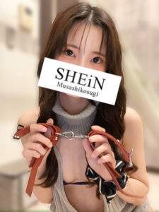 SHEiN (シーン) あずみ