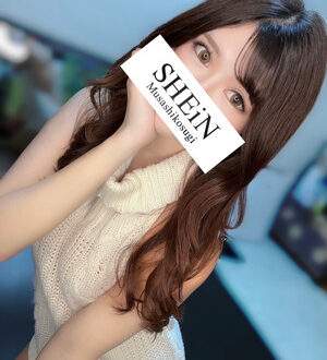 SHEiN (シーン) なな