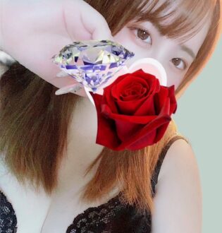 Diamond Rose (ダイヤモンドローズ) 愛乃せな