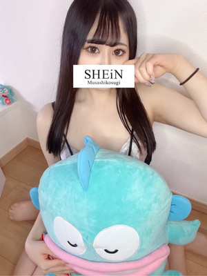 SHEiN -シーン- りい