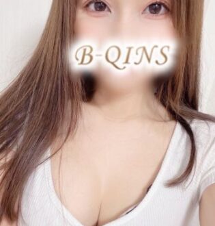 B-QINS (ビークインズ) ゆい