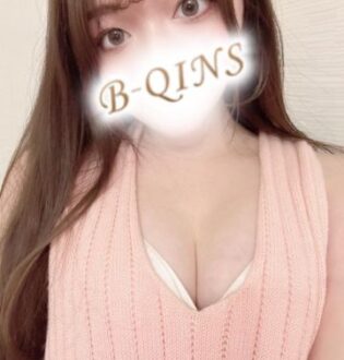 B-QINS (ビークインズ) あいら