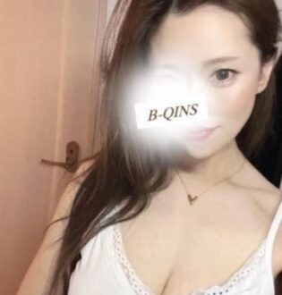 B-QINS (ビークインズ) かな