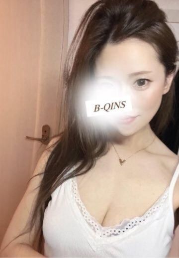 B-QINS (ビークインズ) かな