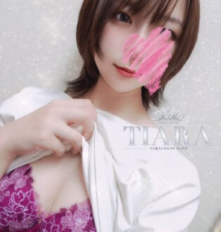 TIARA (ティアラ) さゆり