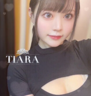 TIARA (ティアラ) りな