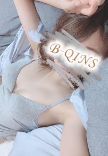 B-QINS (ビークインズ) ももね