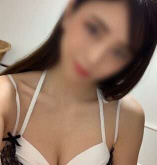 Aroma Mrs (アロマミセス) 前田恵美