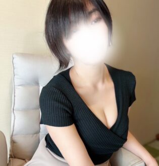 らんぷ新川崎店 岩本みえ