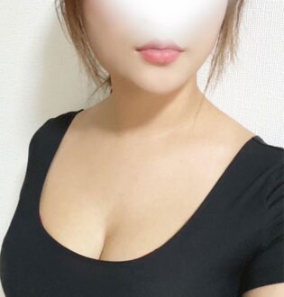 AROMA CHARIS (アロマカリス) 藤田りほ