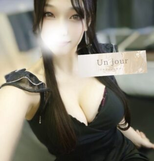 Unjour (アンジュール) 如月あんな