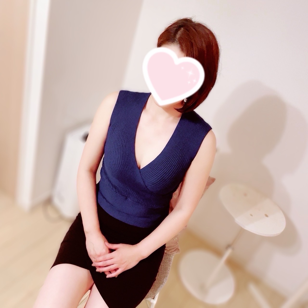 淑女の手 和光店 小峰あず