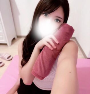 Chloe (クロエ) 浜辺なみ