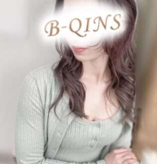B-QINS (ビークインズ) りお