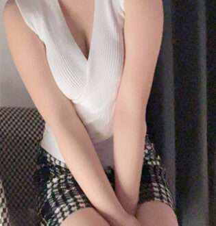 エステティシャンの彼女 さな