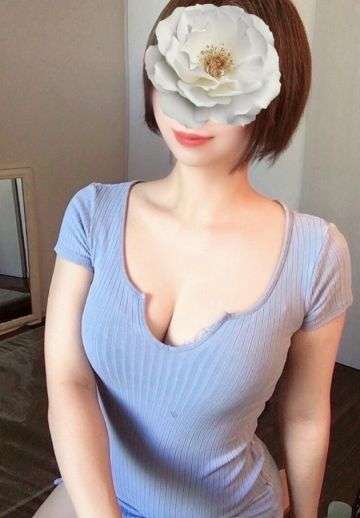 B-QINS (ビークインズ) ななみ