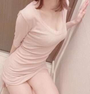 B-QINS 神奈川店 (ビークインズ) りん