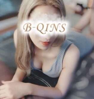 B-QINS (ビークインズ) りお