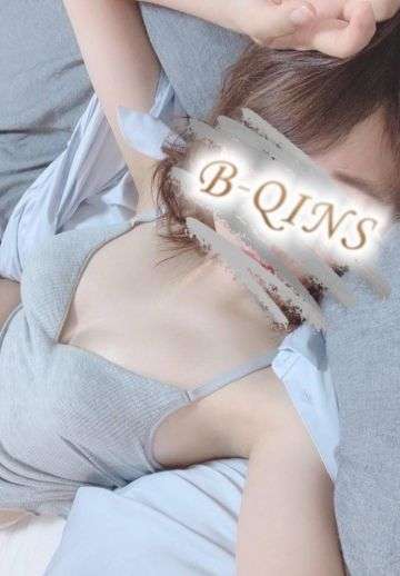 B-QINS (ビークインズ) ももね