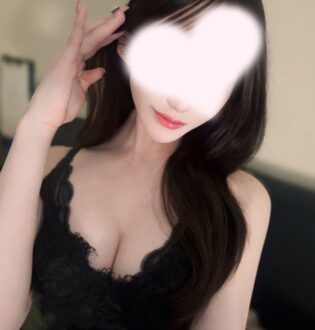 Carinna (カリナ) 初風ゆいか