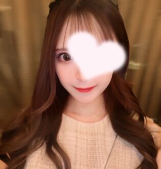 Carinna (カリナ) 楪りか