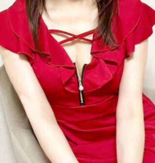 nicole curare (ニコルクラーレ) 藤本いちか