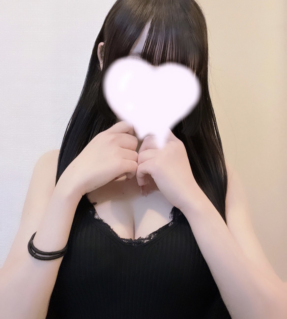 SUI (スイ) ゆの