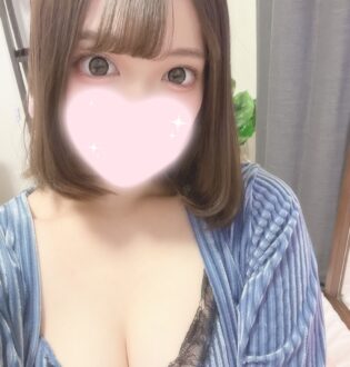 万華鏡 もえか