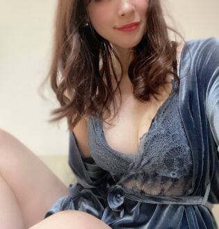 LUXERIA (リュクセリア) 結城るな
