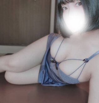 LUXERIA (リュクセリア) 椎名ゆき