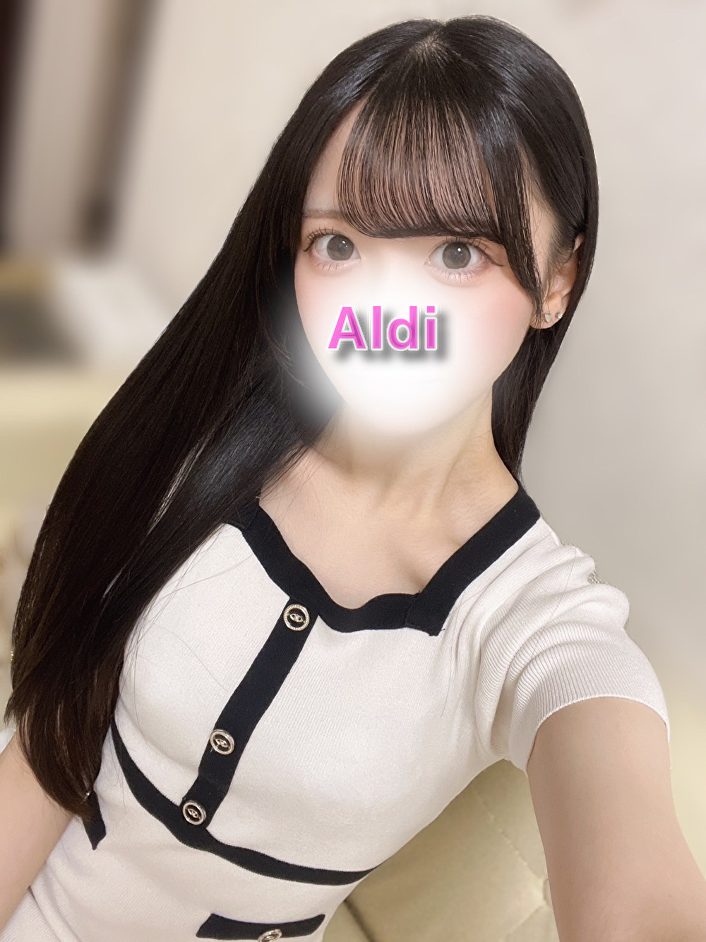 Aldi 千葉中央・幕張本郷 (アルディ) あみ