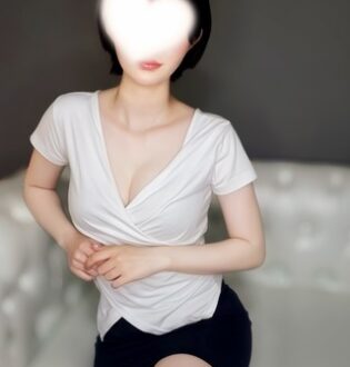 AromaCharmant (アロマシャルマント) 安室れあ