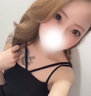 Nine Roses (ナインローズ) 佐藤るな