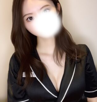 LUXENTIQUE (ラグザンティーク) 藤堂なな