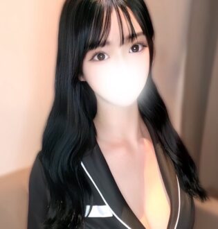LUXENTIQUE (ラグザンティーク) 森田みゆ