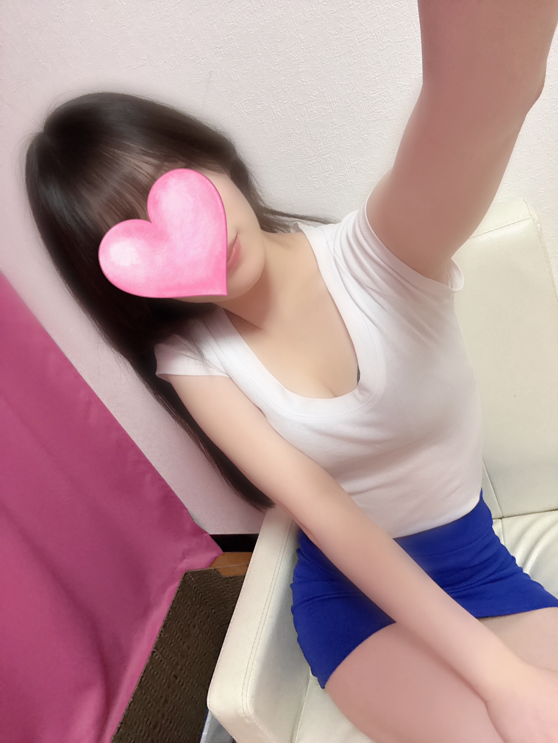 Luxury Romance GROUP (ラグジュアリーロマンスグループ) 豊田もか