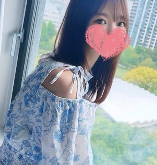 カノネコ新大久保店 えま