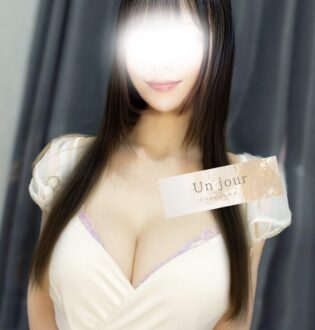 Unjour (アンジュール) 汐海しずな