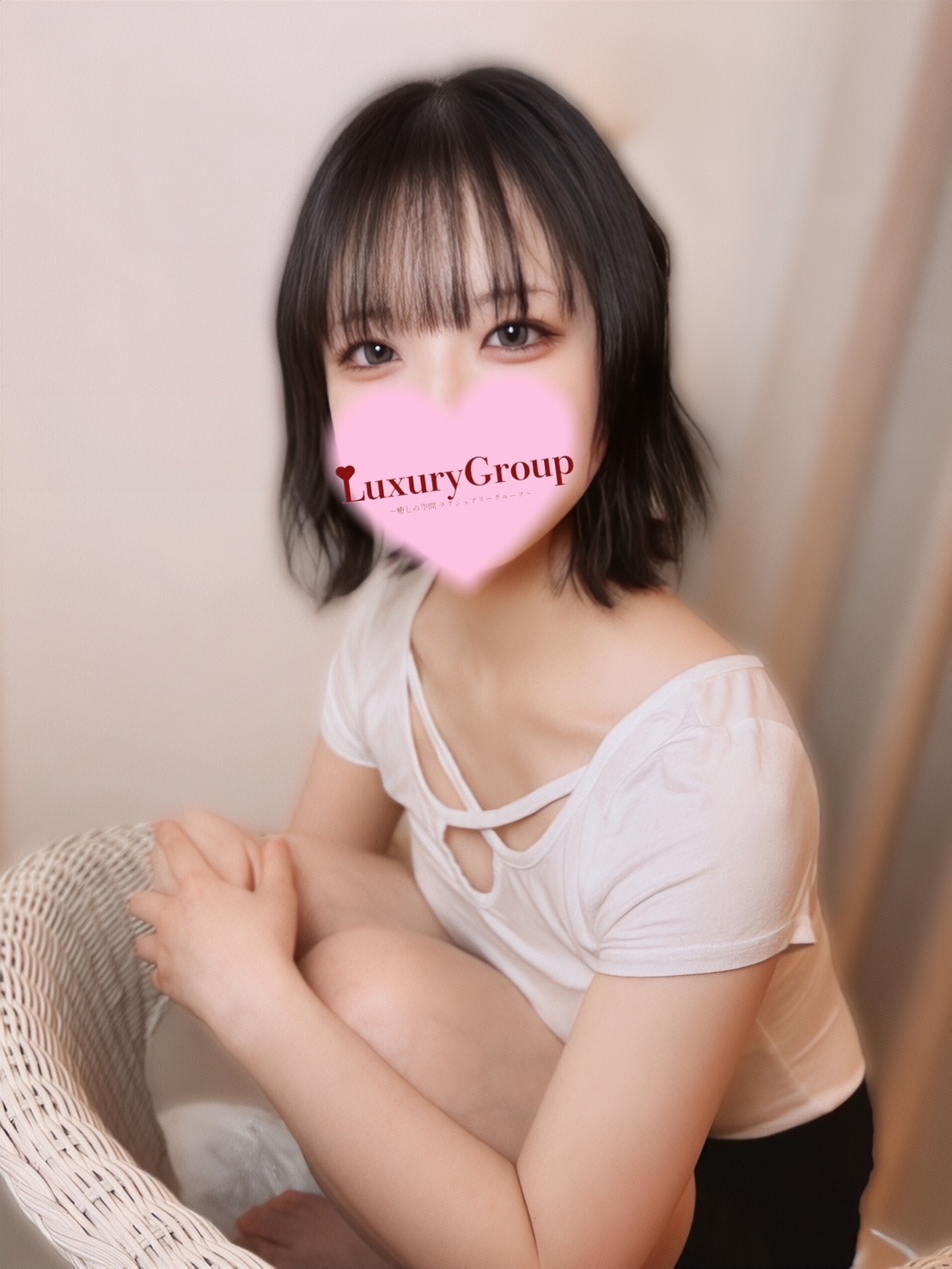Luxury Group (ラグジュアリーグループ) ひなの