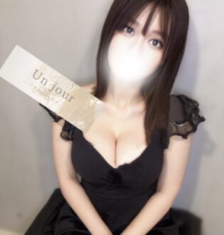 Unjour (アンジュール) 成瀬るい