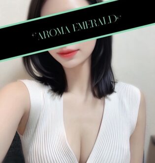 Aroma Emerald (アロマエメラルド) 綾瀬れみ
