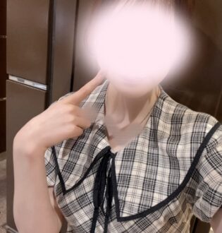 Aroma Cura (アロマクラ) 日向ひより