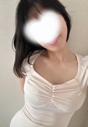 B-QINS 神奈川店 (ビークインズ) はな