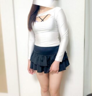 UraSanEsu (ウラサネス) 清水りりか