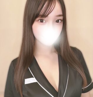 LUXENTIQUE (ラグザンティーク) 谷えれん