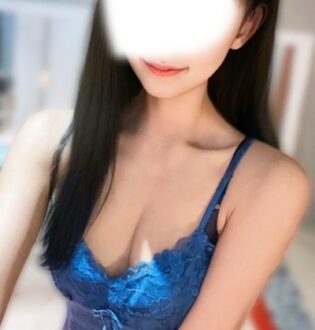 Offsuit️ (オフスート) 桃瀬えれな