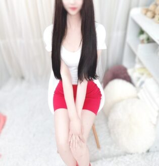 MOMOSPA 池袋 (モモスパ) 凪沢せな