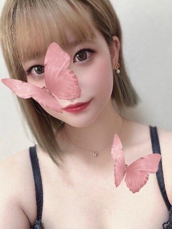 Shellie May (シェリーメイ) めるる